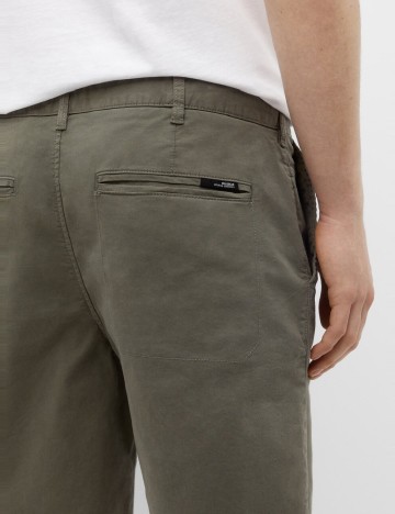 Pantaloni scurti Pull&Bear, kaki