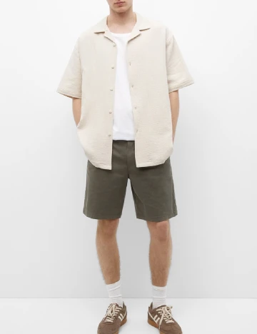 Pantaloni scurti Pull&Bear, kaki