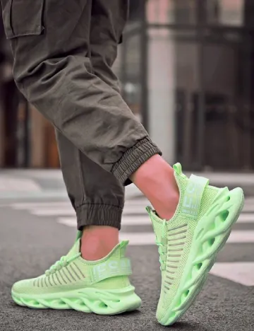 Adidasi SHEIN, verde