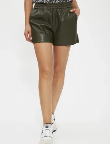 Pantaloni scurti Jacqueline de Yong, verde
