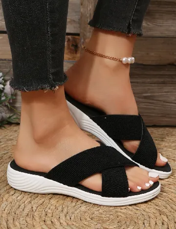 Slapi SHEIN, negru