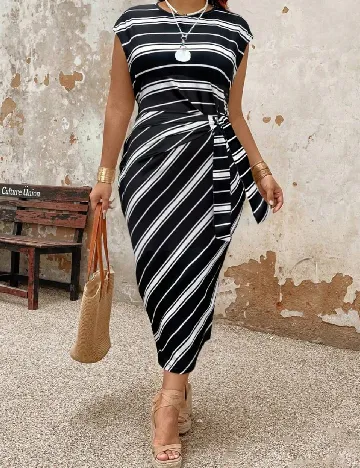Rochie medie SHEIN CURVE, alb/negru