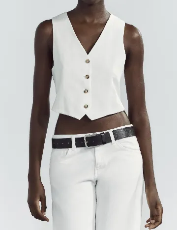 Vesta Zara, alb