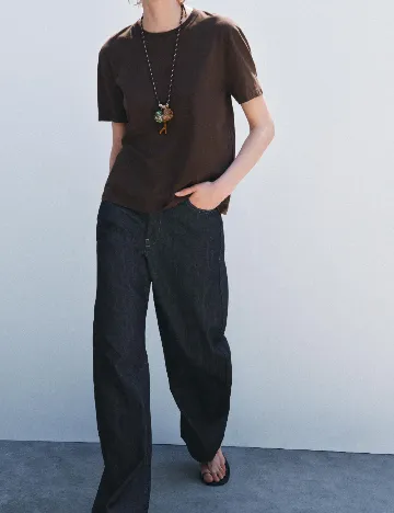 Tricou Zara, maro