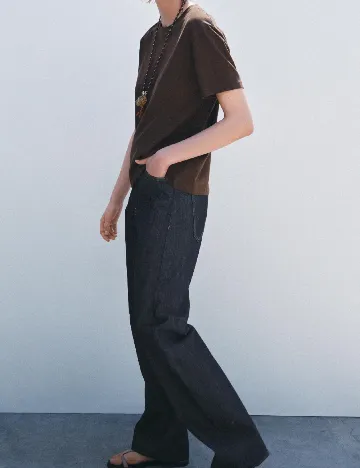 Tricou Zara, maro