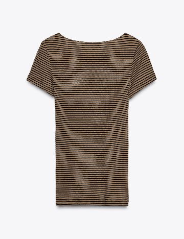 Tricou Zara, maro