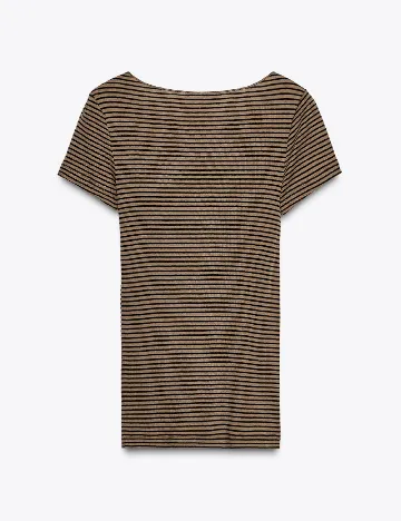 Tricou Zara, maro
