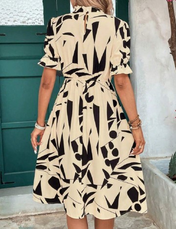 Rochie medie SHEIN, crem
