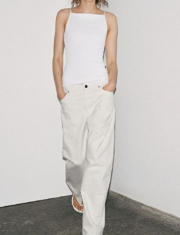 Maiou Zara, alb