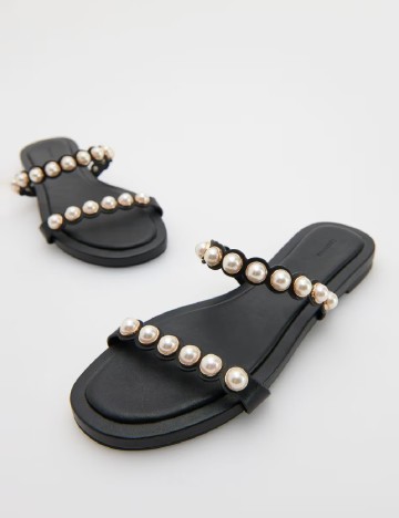 Slapi Reserved, negru