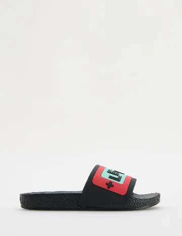 Slapi Reserved, negru