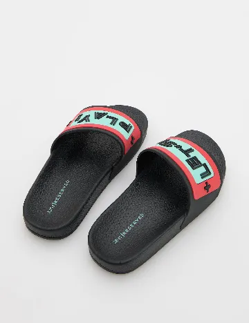 Slapi Reserved, negru