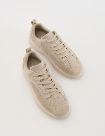 Adidasi Reserved, crem