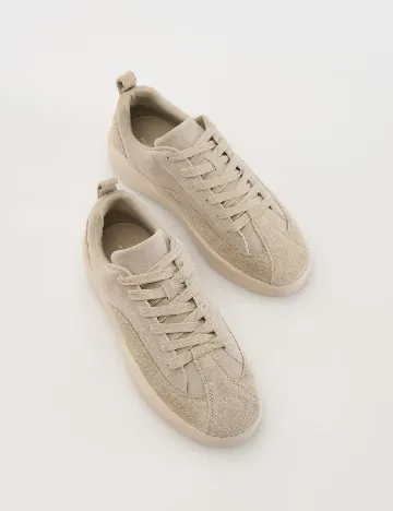 Adidasi Reserved, crem