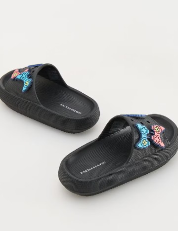 Slapi Reserved, negru