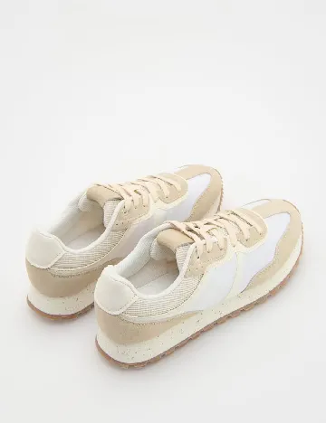Adidasi Reserved, crem
