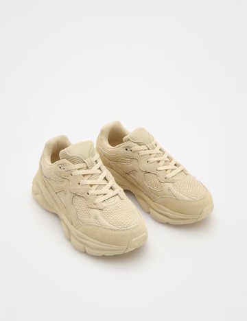 Adidasi Reserved, crem
