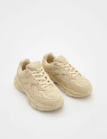 Adidasi Reserved, crem