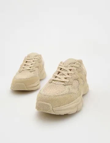 Adidasi Reserved, crem