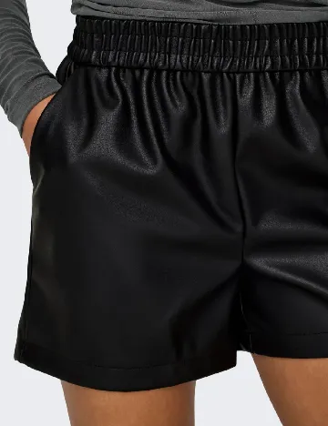 Pantaloni scurti Only, negru