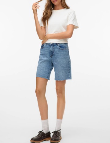 Pantaloni scurti Vero Moda, albastru