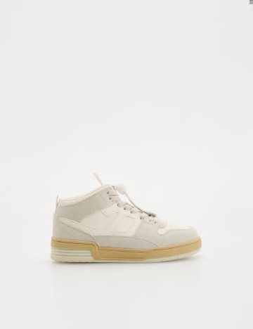 Adidasi Reserved, crem