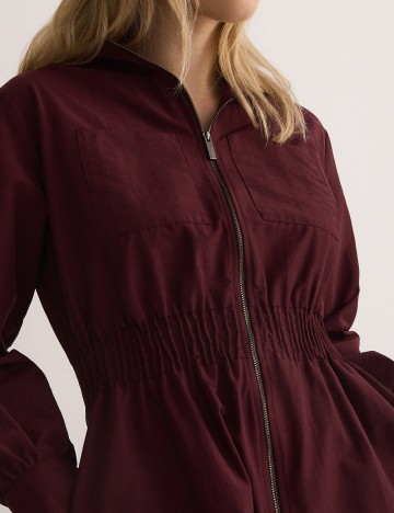 Rochie medie Reserved, visiniu