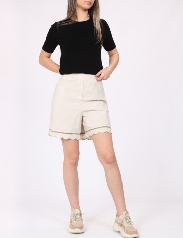 Pantaloni scurti Vero Moda, crem