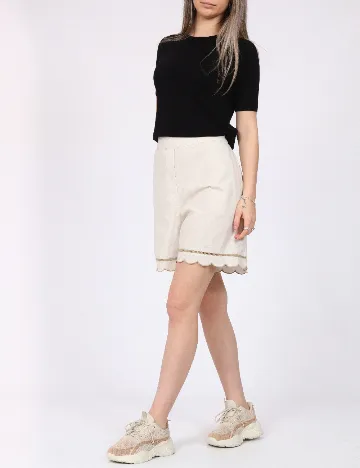 Pantaloni scurti Vero Moda, crem