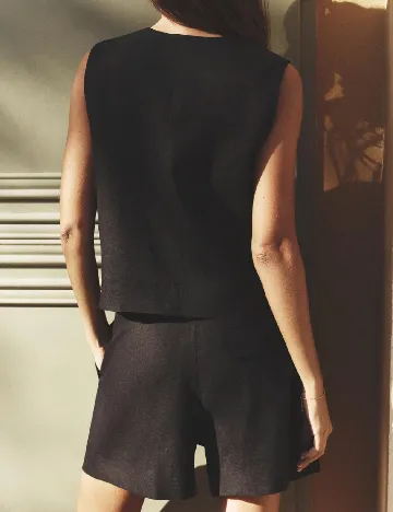 Vesta Zara, negru