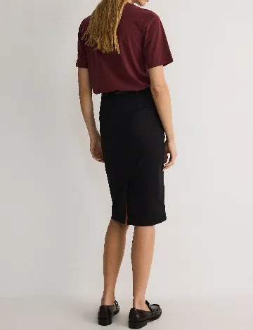 Fusta Reserved, negru