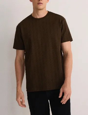 Tricou Reserved, maro