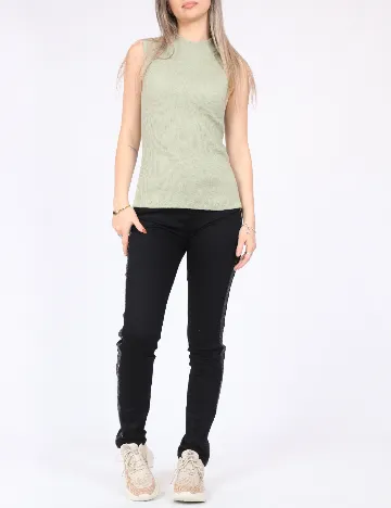Top Pieces, verde