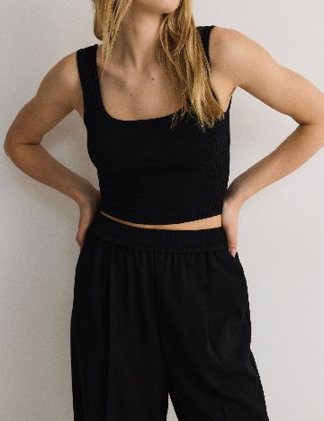 Top Reserved, negru