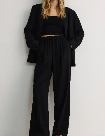 Top Reserved, negru