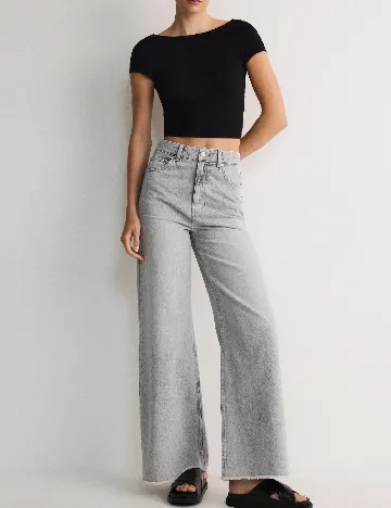 Top Reserved, negru