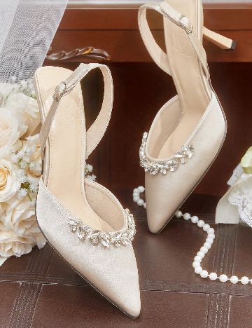 Pantofi SHEIN, crem
