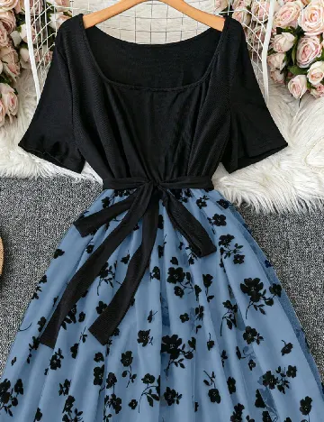 Rochie medie SHEIN CURVE, negru/albastru