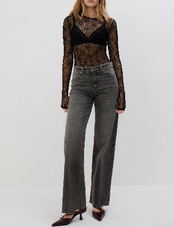 Body Reserved, negru