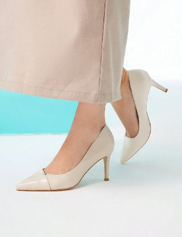 Pantofi SHEIN, crem