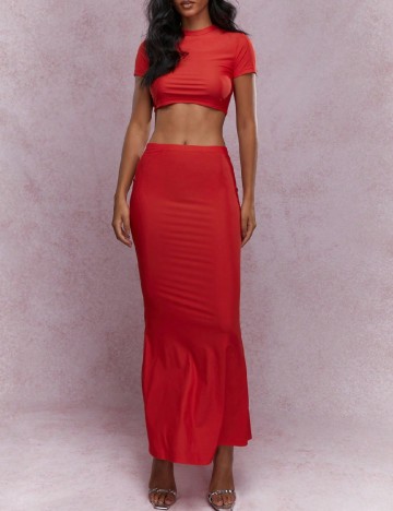 Compleu Missguided, rosu