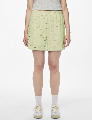 Pantaloni scurti Pieces, verde