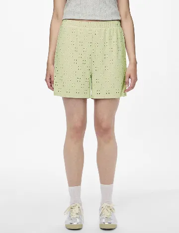 Pantaloni scurti Pieces, verde