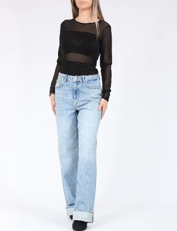 Body Only, negru