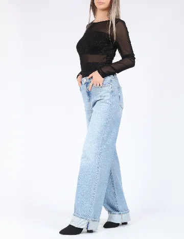 Body Only, negru