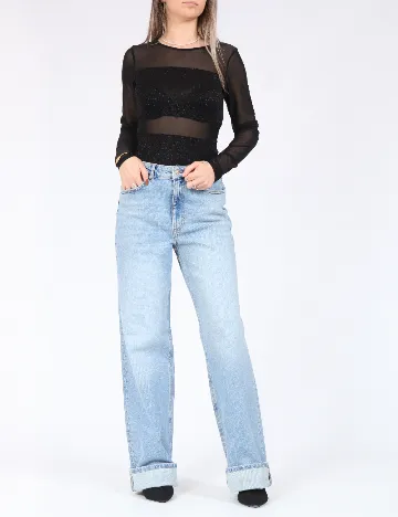 Body Only, negru