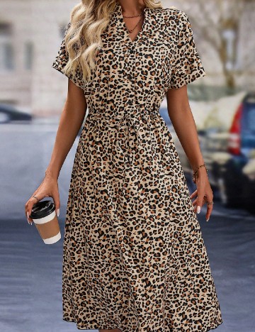 Rochie medie SHEIN, animal print