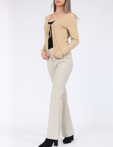 Cardigan Pieces, maro