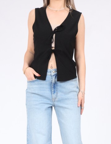 Vesta Only, negru