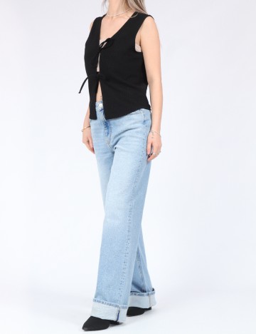 Vesta Only, negru